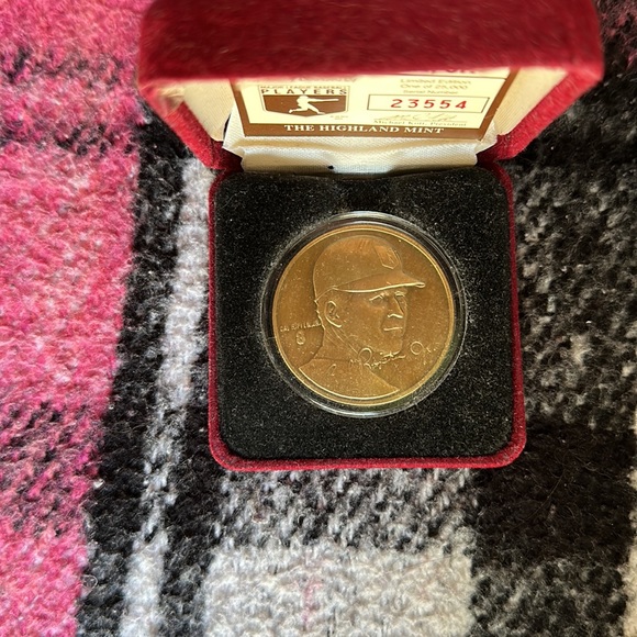 Sports lCal Ripken Jr. Baseball Legend Collectible Bronze Mint Coin - Picture 5 of 11